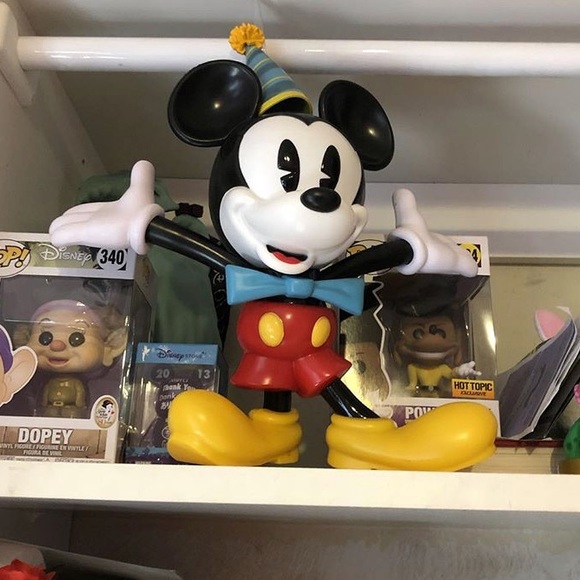 Mystery Box | Hidden Mickey Surprise Disney Box - Picture 5 of 8